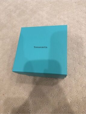 Tiffany & Co 2018 Crystal Glass Christmas Ornament w/ Box